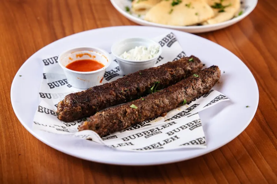 Kaftas de carne do Bubbeleh